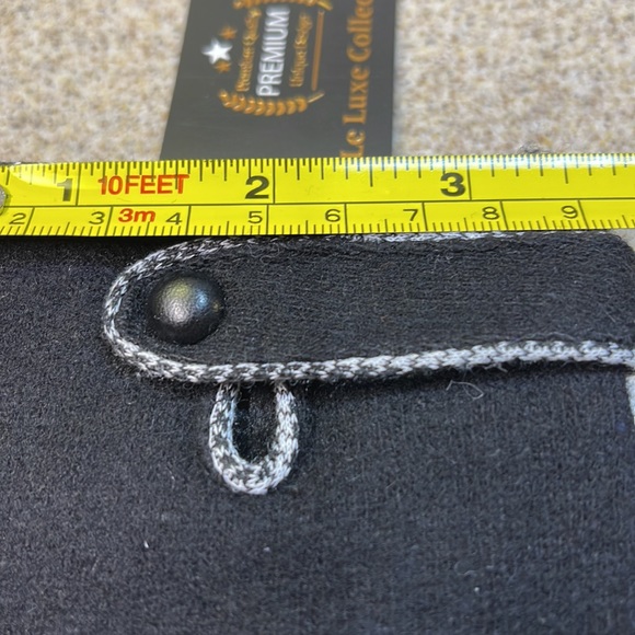 HOUNDSTOOTH GLOVES 🧤 BLACK / WHITE LOVE ❤️ THE LITTLE TOUCH HOUNDSTOOTH. - Picture 9 of 9